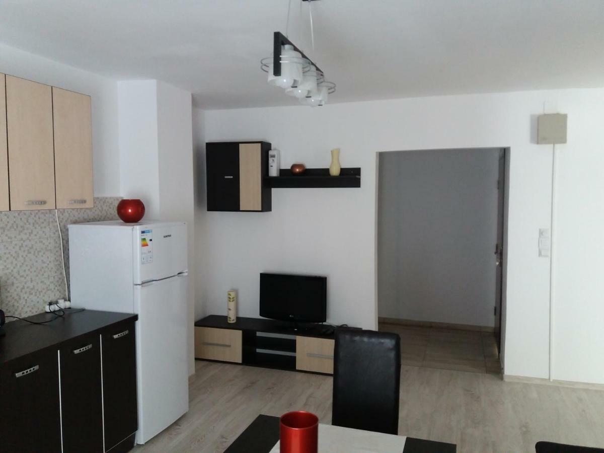 Mario Regim Hotelier * רסיטה